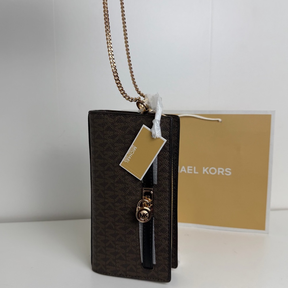 NWT Michael Kors Hamilton Small Logo Convertible Crossbody - Picture 3 of 15